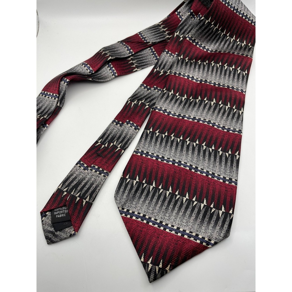 Chez Roffe New York Mens Silk Tie Red Grey Geometric Southwestern Pattern Retro